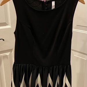 Xhilaration chevron black white tank dress M